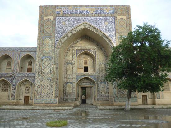 Modari Khan Madrasah