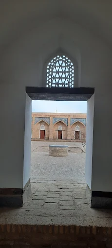 Amir-To'ra Madrasasi